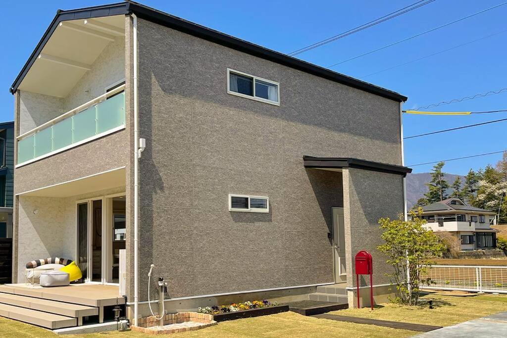 Mt. Fuji Kokoワンちゃんokの新築貸別荘 富士河口湖町 エクステリア 写真